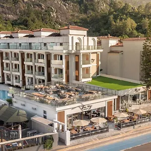 https://the-ivy-suites.aegeanhotels.net